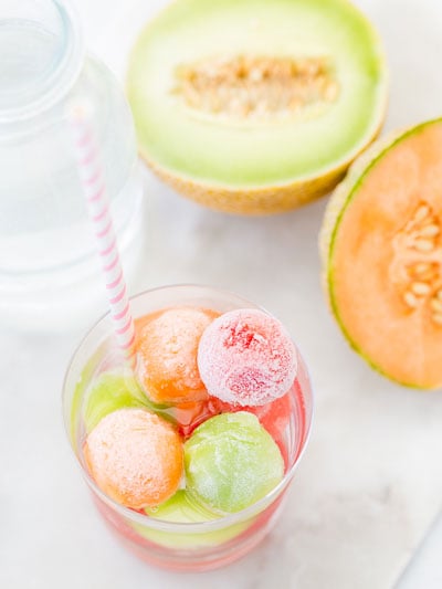 Fina melonkulor i drinken