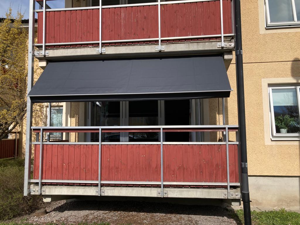 markiser på hyreshus