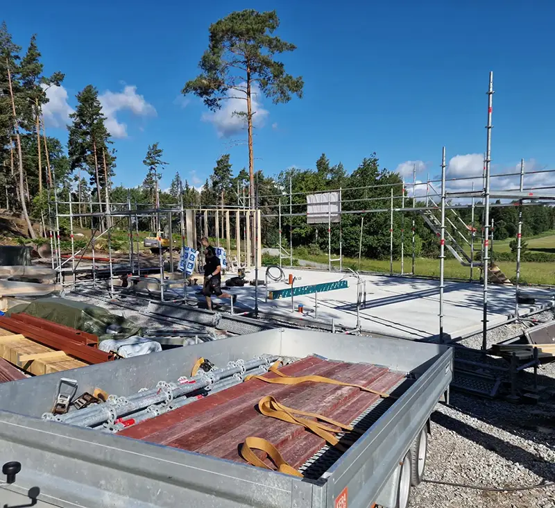 Färdigt bygg- och markarbete i Strängnäs med noggrant utförande