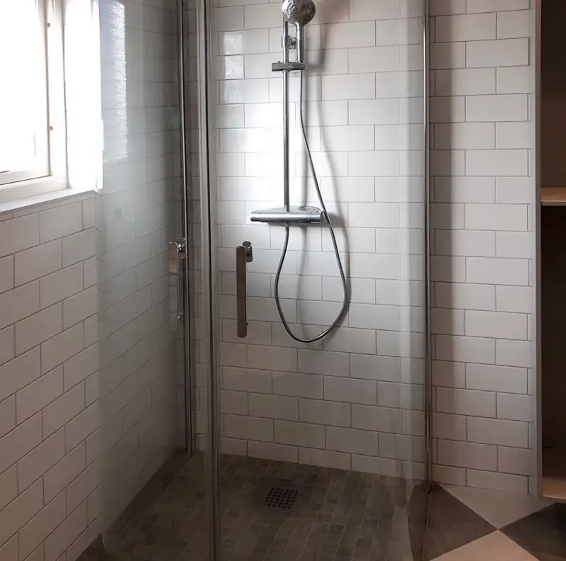 Snickare Tyresö platsbyggda förvaringsutrymmen